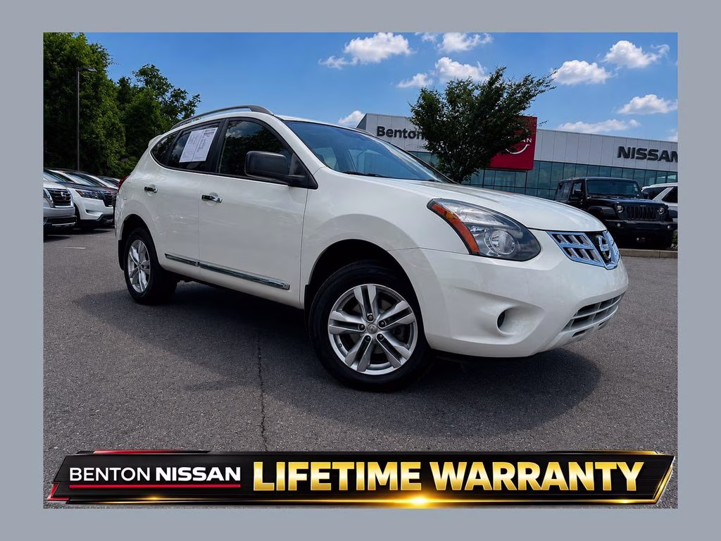2015 Nissan Rogue Select S FWD's photo