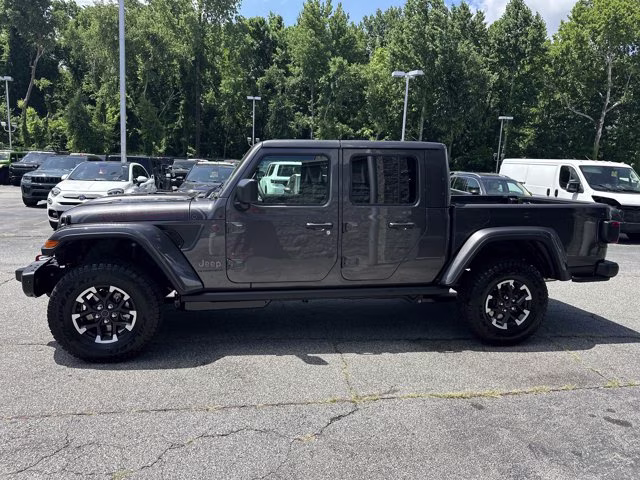 2026 Granite Crystal Metallic Clearcoat Jeep Gladiator Shadow Ops 4X4 Truck