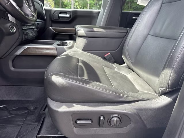 2019 Summit White Chevrolet Silverado 1500 RST 4X4 Truck