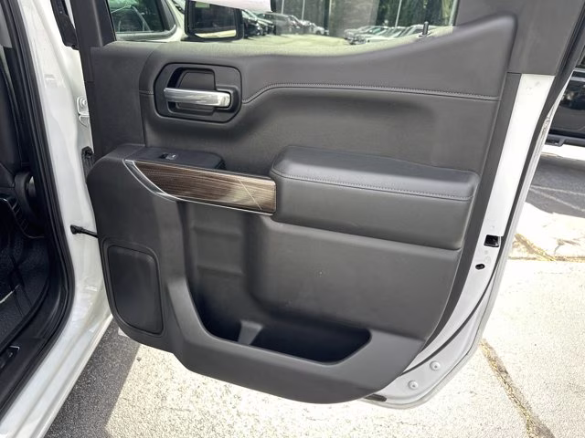 2019 Summit White Chevrolet Silverado 1500 RST 4X4 Truck