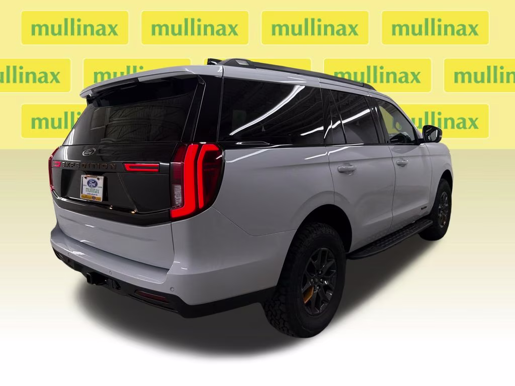 2026 SPACE SILVER Ford Expedition Tremor 4X4 SUV