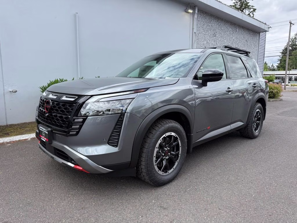 2026 Gun Metallic Nissan Pathfinder Rock Creek 4X4 SUV