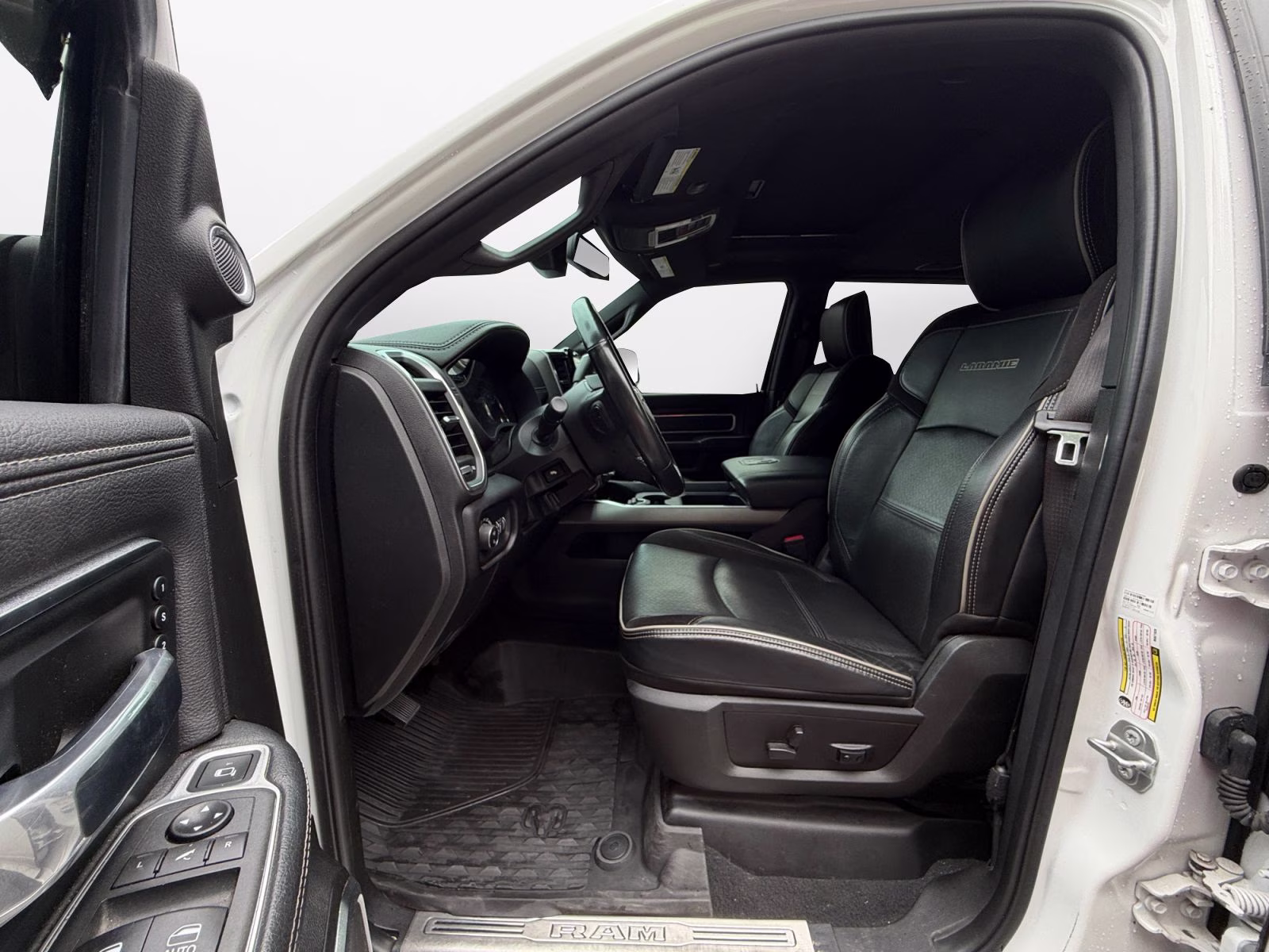 2021 Bright White Clearcoat Ram 2500 Laramie 4X4 Truck