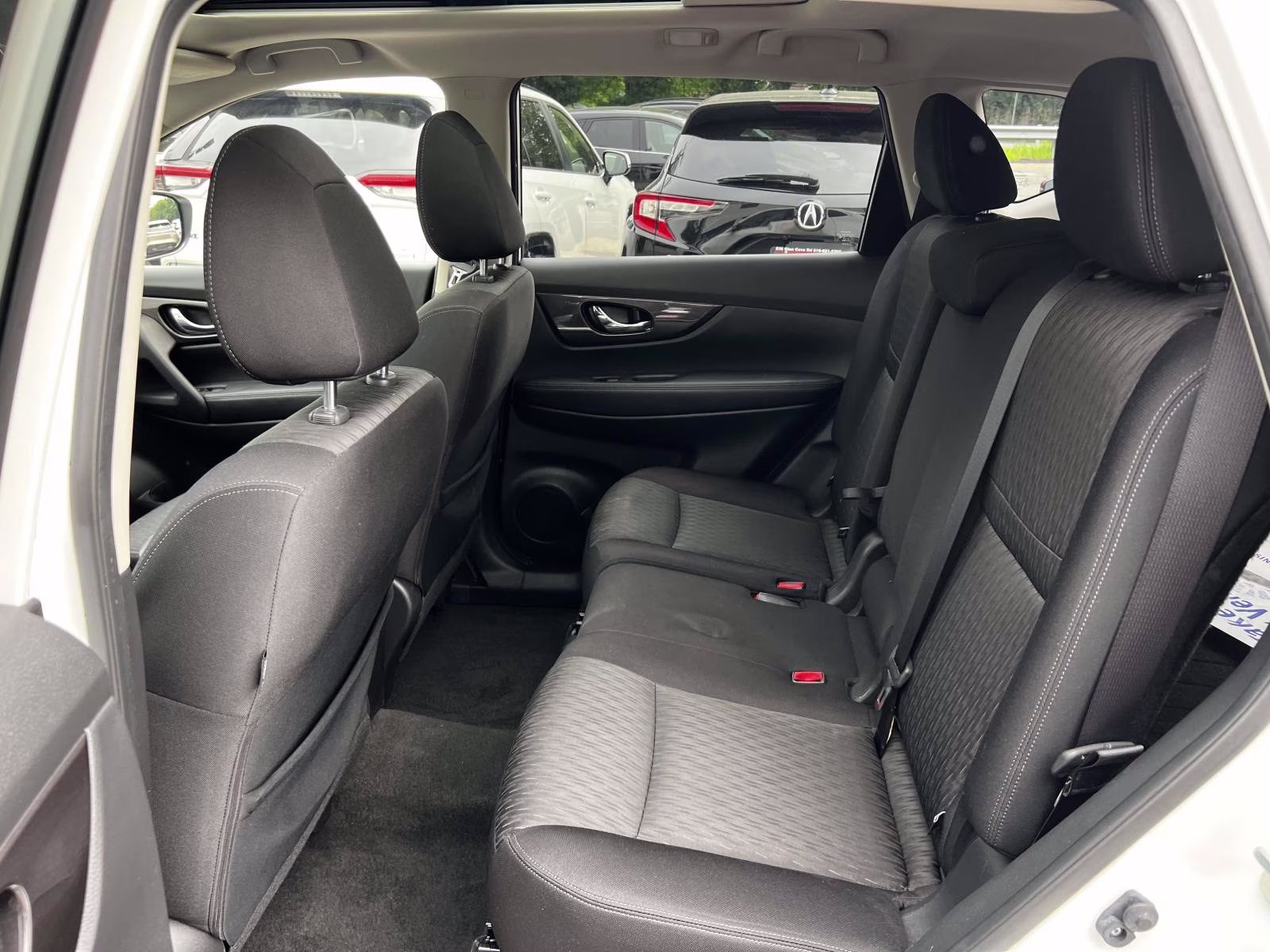 2019 Pearl White Tricoat Nissan Rogue AWD SV AWD SUV