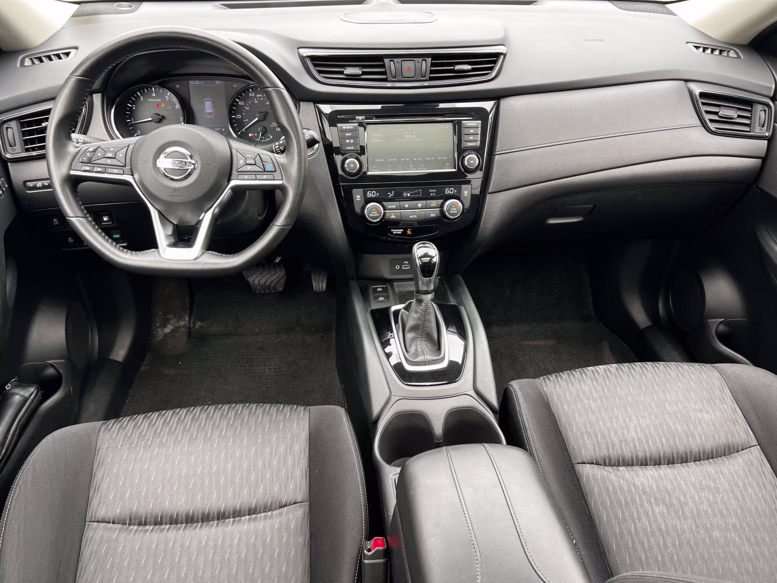 2019 Pearl White Tricoat Nissan Rogue AWD SV AWD SUV