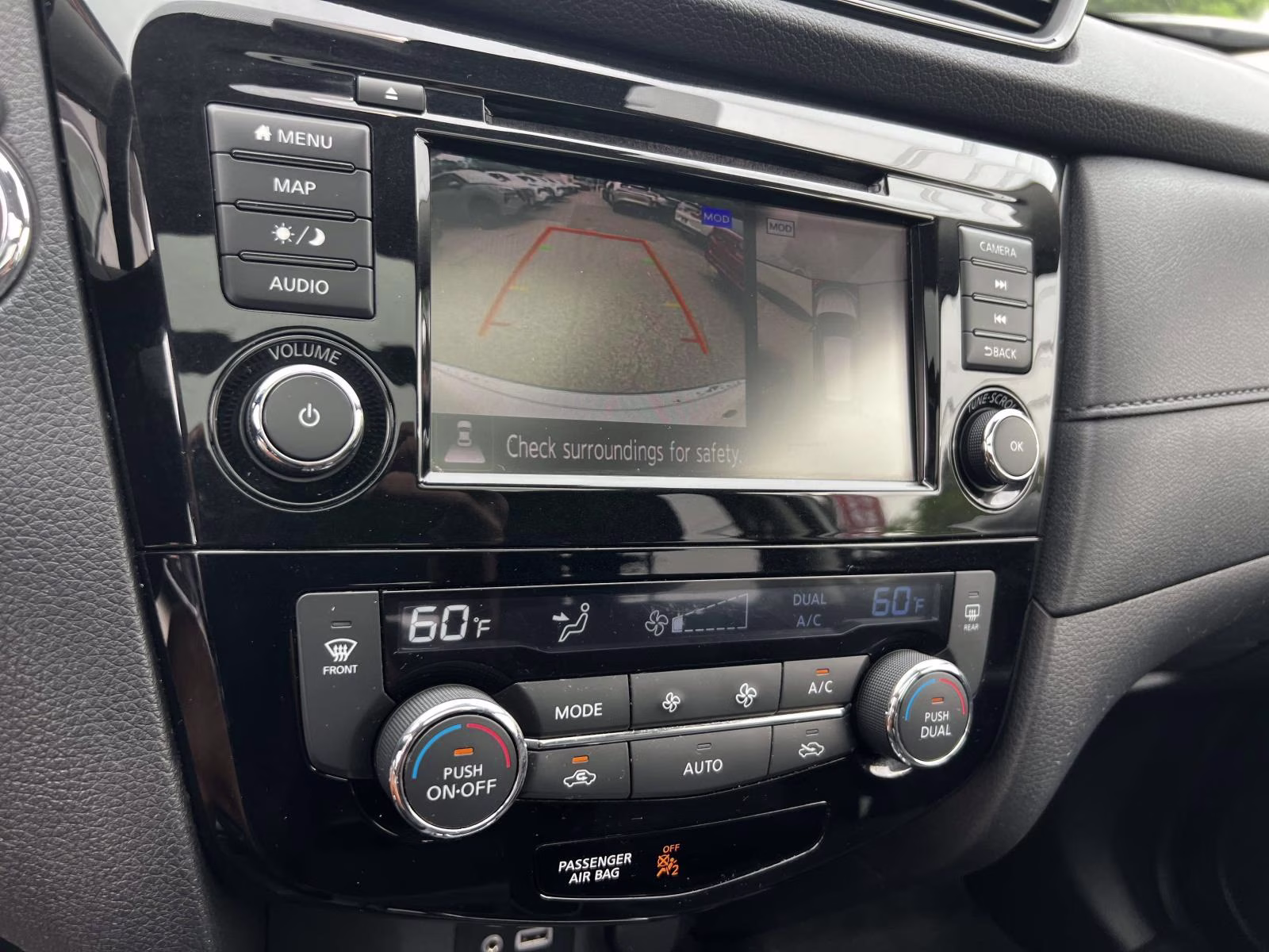 2019 Pearl White Tricoat Nissan Rogue AWD SV AWD SUV
