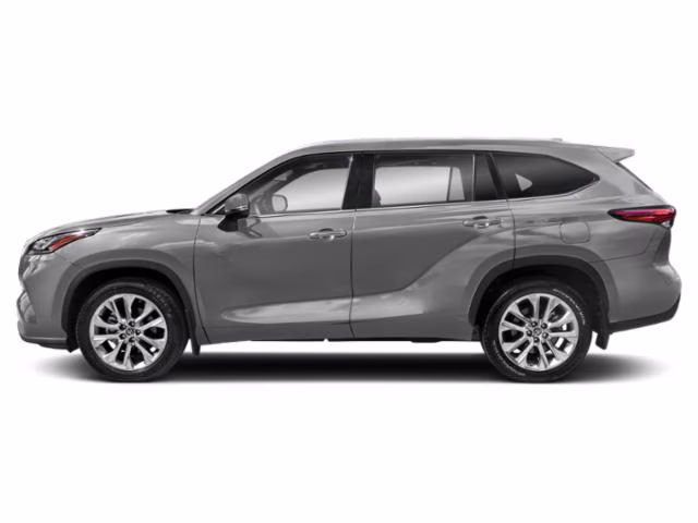 2022 Silver Toyota Highlander Limited AWD SUV