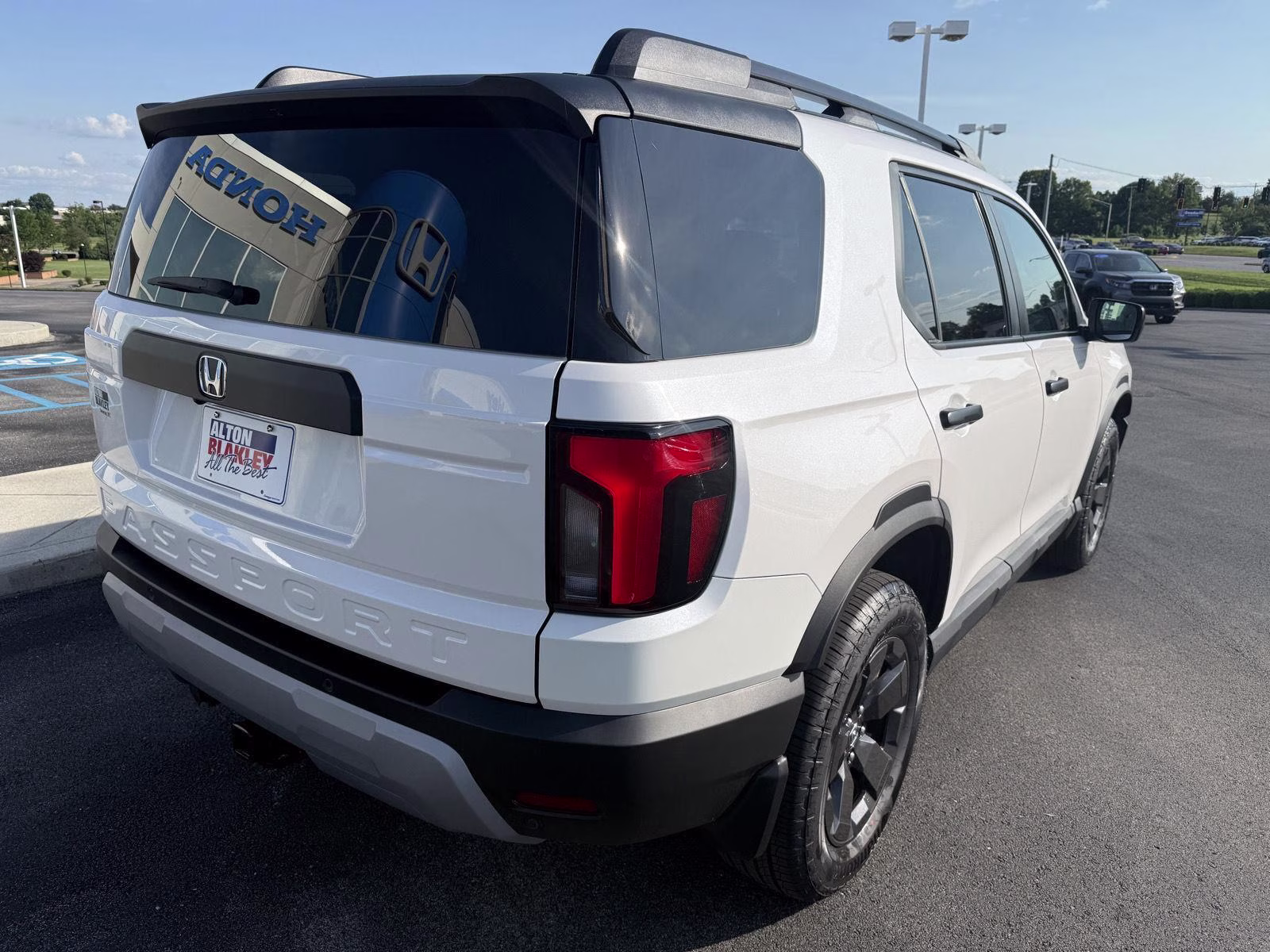 2026 Platinum White Pearl Honda Passport RTL Towing AWD SUV