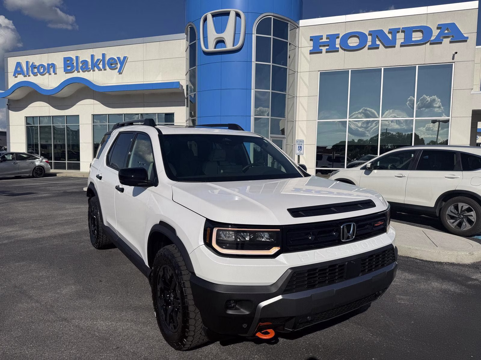 2026 Platinum White Pearl Honda Passport TrailSport Elite AWD SUV