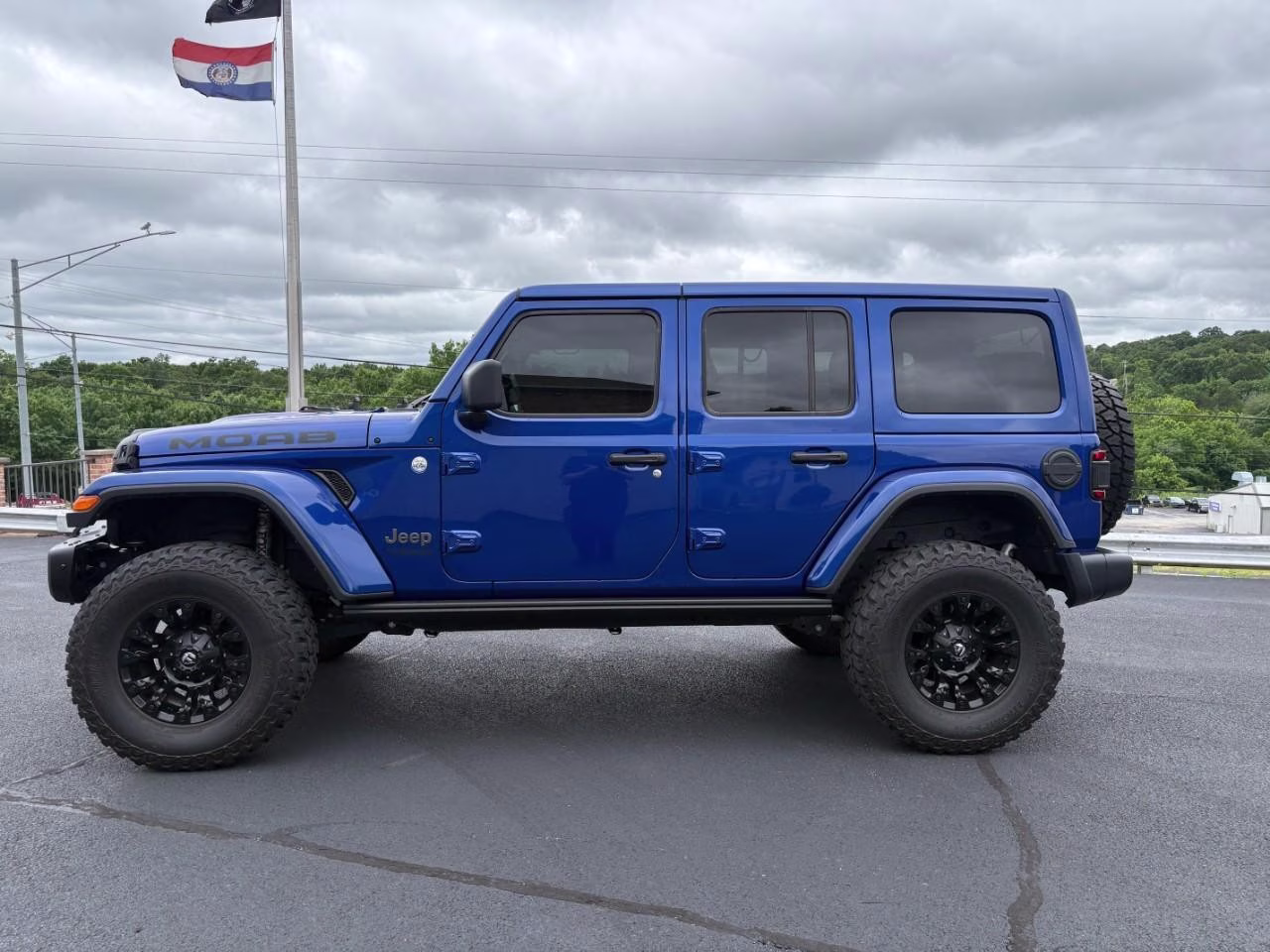 2019 Ocean Blue Jeep Wrangler Unlimited Moab 4X4 SUV