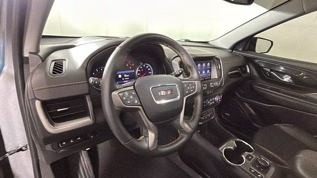 2024 Sterling Metallic GMC Terrain AT4 AWD SUV