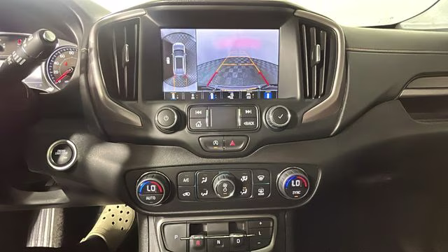2024 Sterling Metallic GMC Terrain AT4 AWD SUV