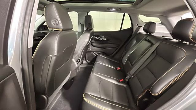 2024 Sterling Metallic GMC Terrain AT4 AWD SUV