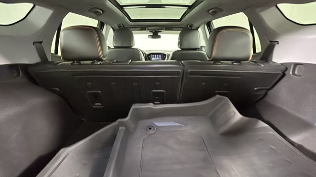 2024 Sterling Metallic GMC Terrain AT4 AWD SUV