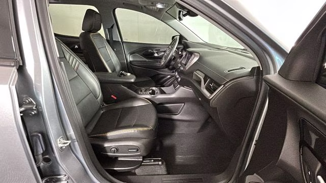 2024 Sterling Metallic GMC Terrain AT4 AWD SUV