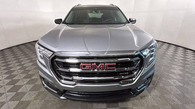 2024 Sterling Metallic GMC Terrain AT4 AWD SUV