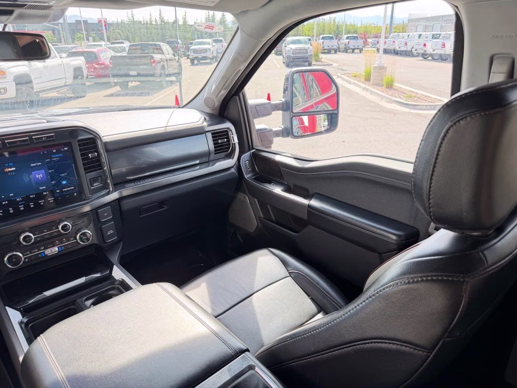 2024 Blue Metallic Ford Super Duty F-250 SRW Lariat 4X4 Truck