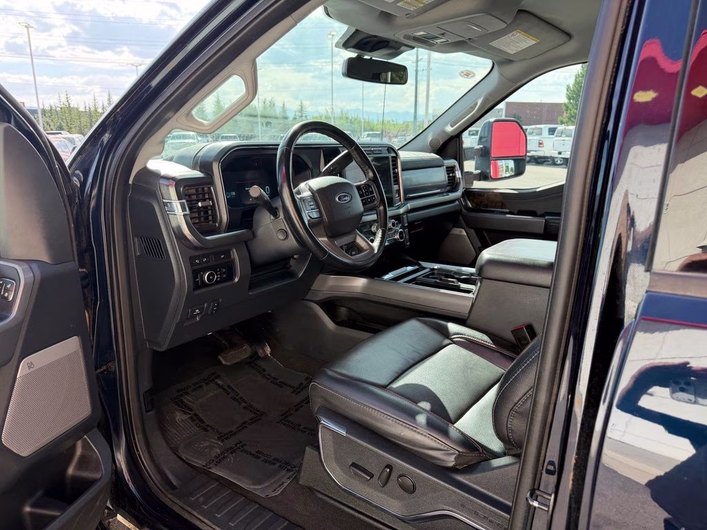 2024 Blue Metallic Ford Super Duty F-250 SRW Lariat 4X4 Truck