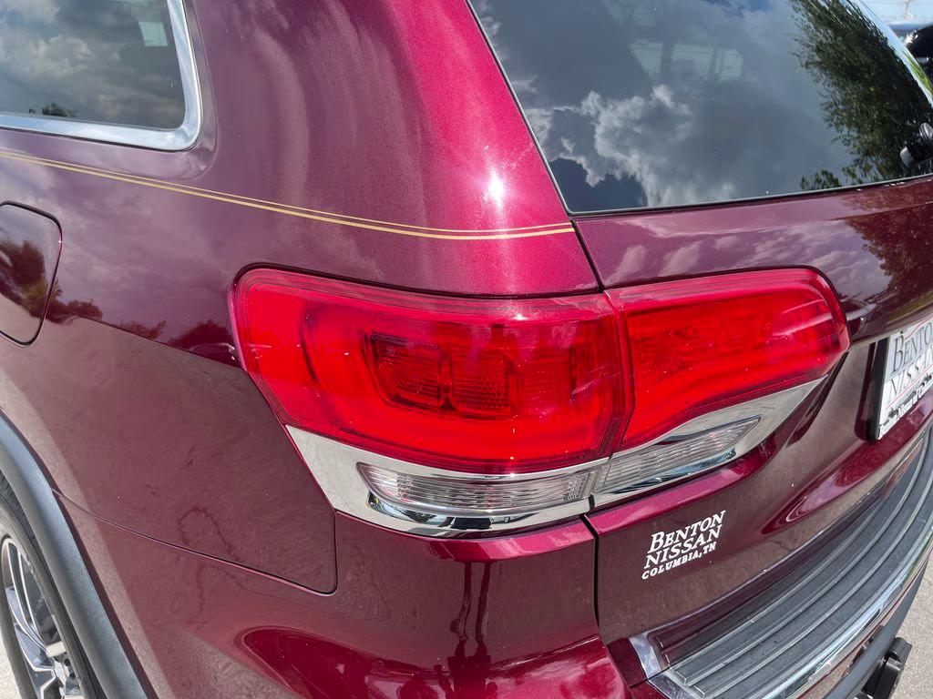 2017 Velvet Red Pearlcoat Jeep Grand Cherokee Limited RWD SUV