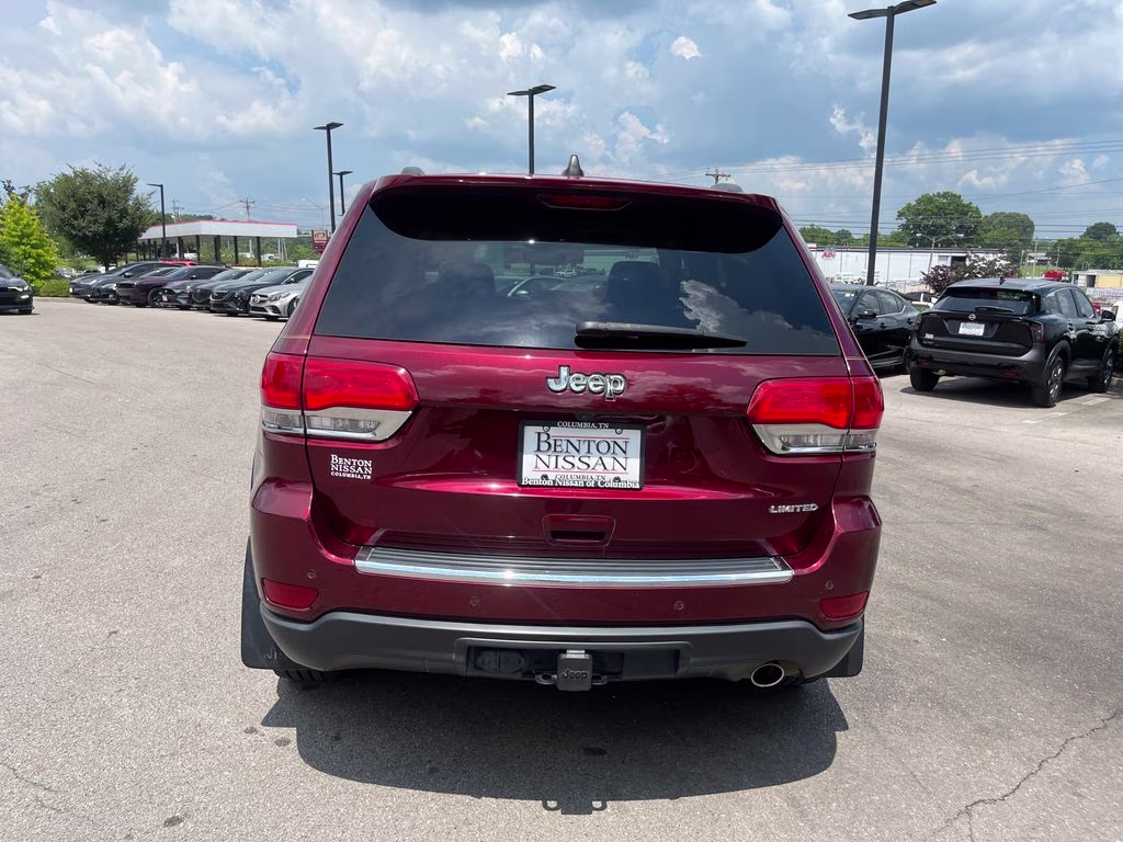 2017 Velvet Red Pearlcoat Jeep Grand Cherokee Limited RWD SUV