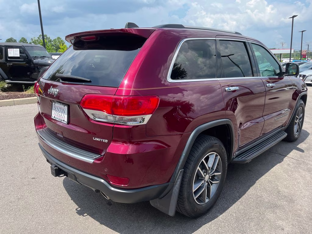 2017 Velvet Red Pearlcoat Jeep Grand Cherokee Limited RWD SUV