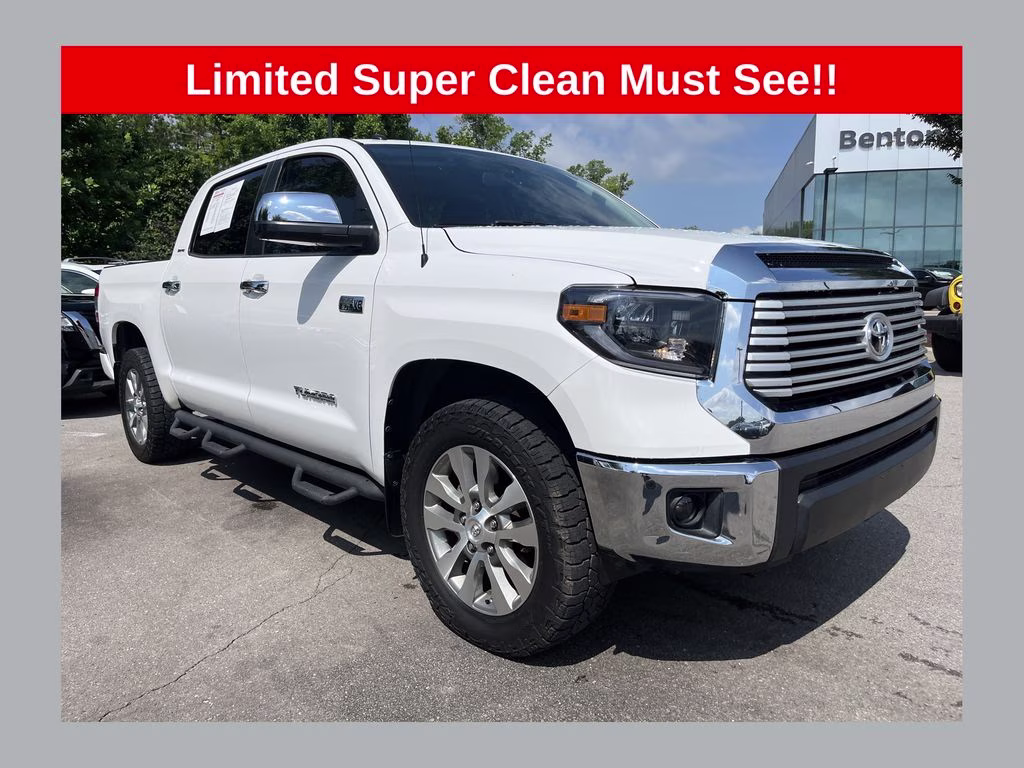 2017 Super White Toyota Tundra Limited 4X4 Truck