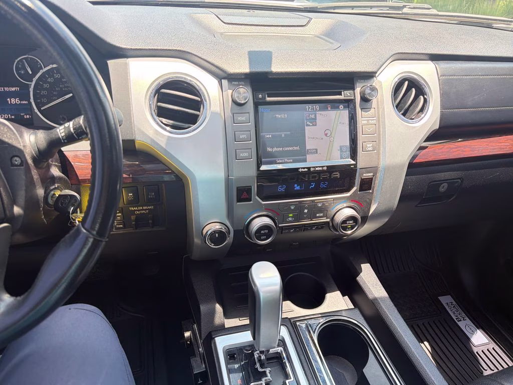 2017 Super White Toyota Tundra Limited 4X4 Truck