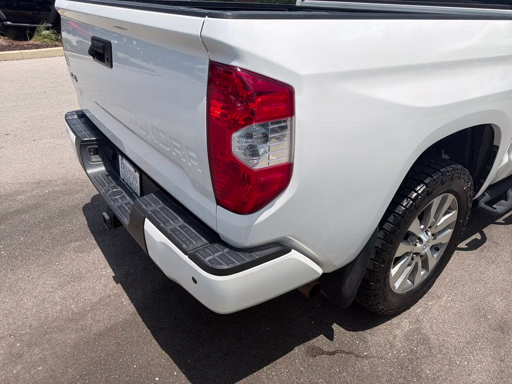 2017 Super White Toyota Tundra Limited 4X4 Truck