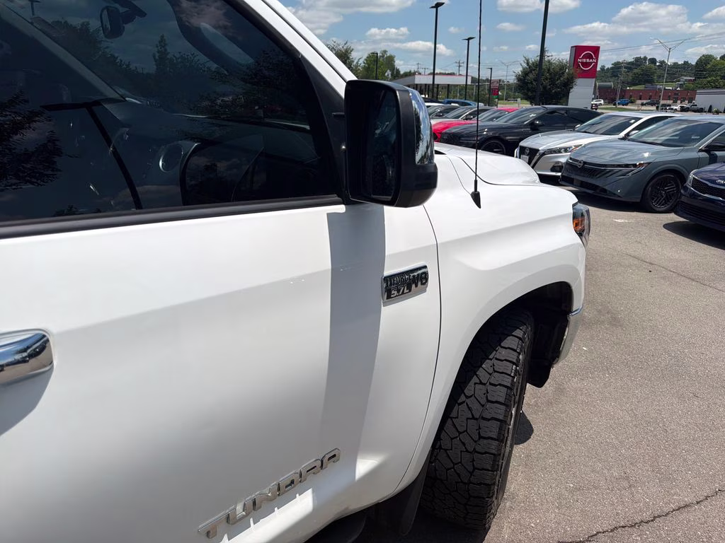 2017 Super White Toyota Tundra Limited 4X4 Truck