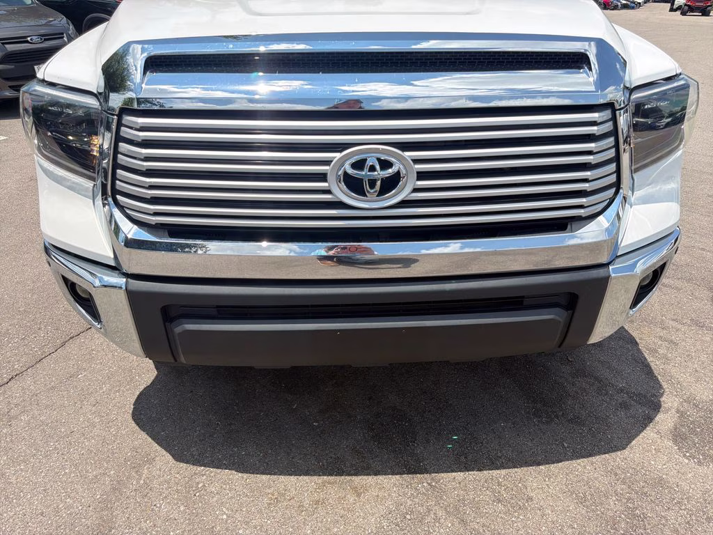 2017 Super White Toyota Tundra Limited 4X4 Truck