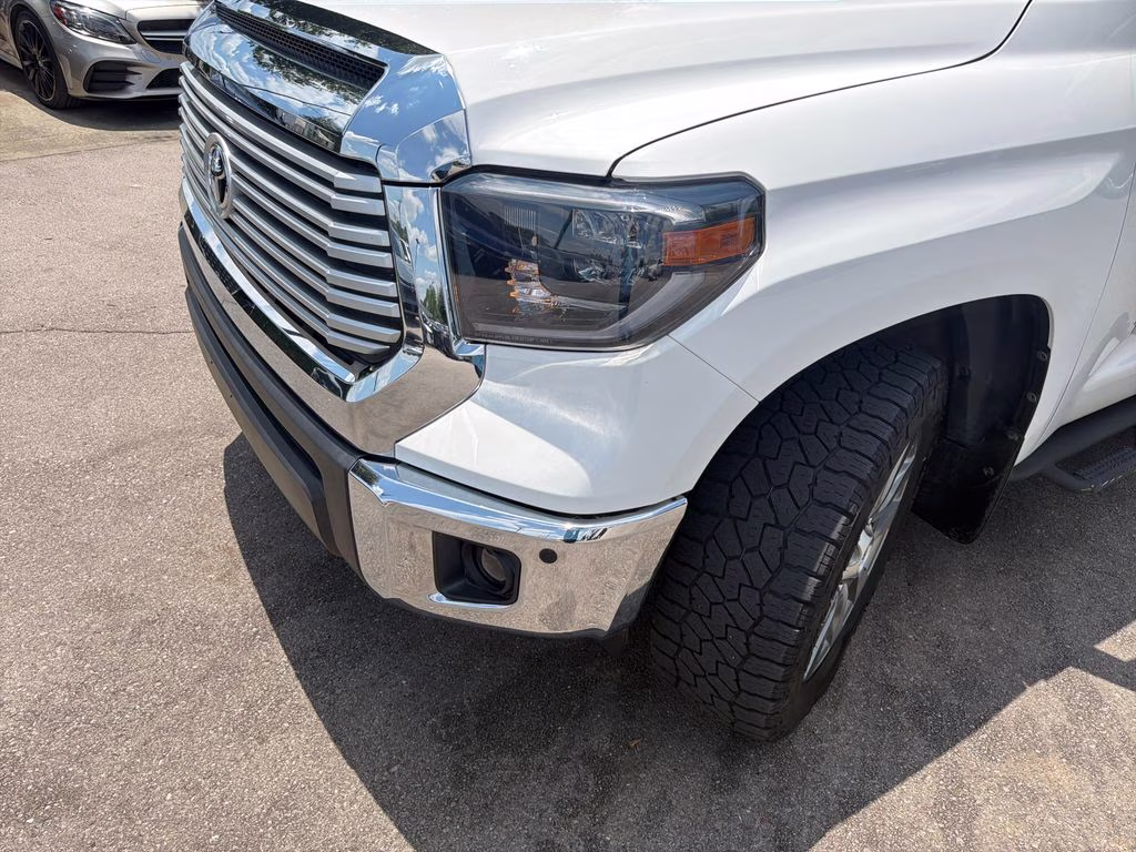 2017 Super White Toyota Tundra Limited 4X4 Truck