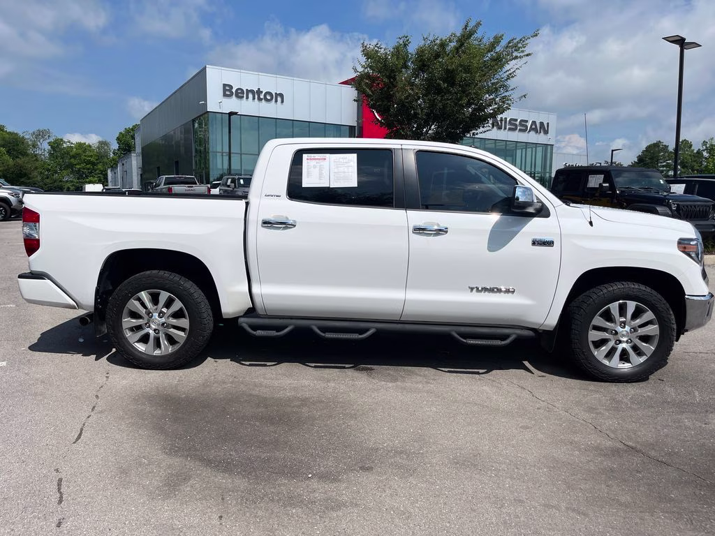 2017 Super White Toyota Tundra Limited 4X4 Truck