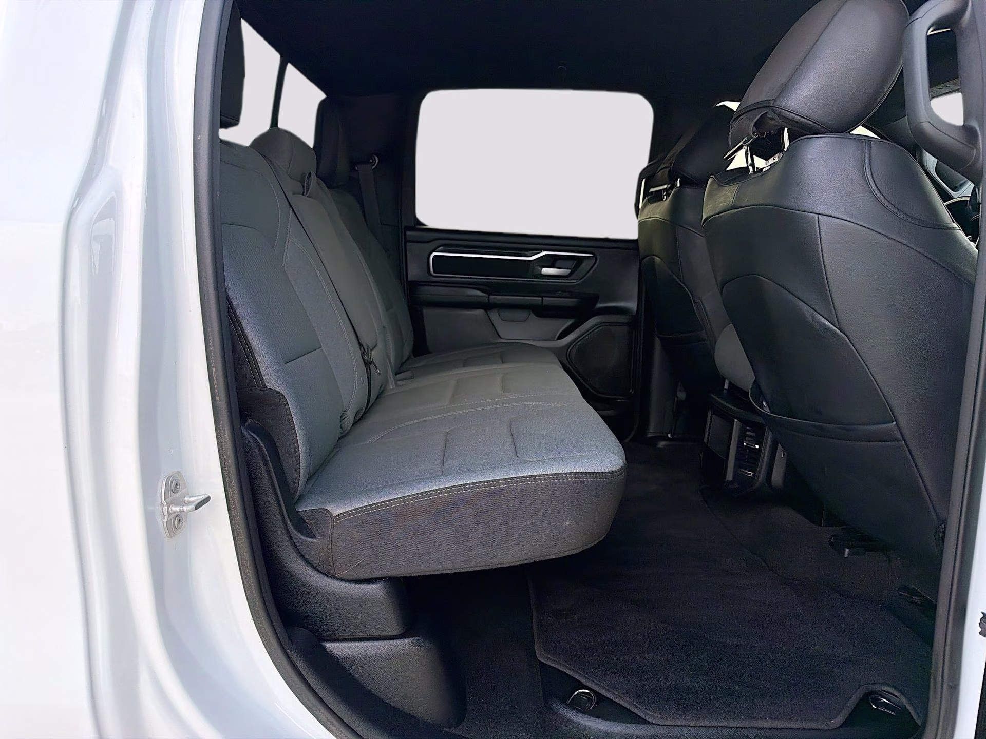 2024 Bright White Clearcoat Ram 1500 Big Horn/Lone Star 4X4 Truck
