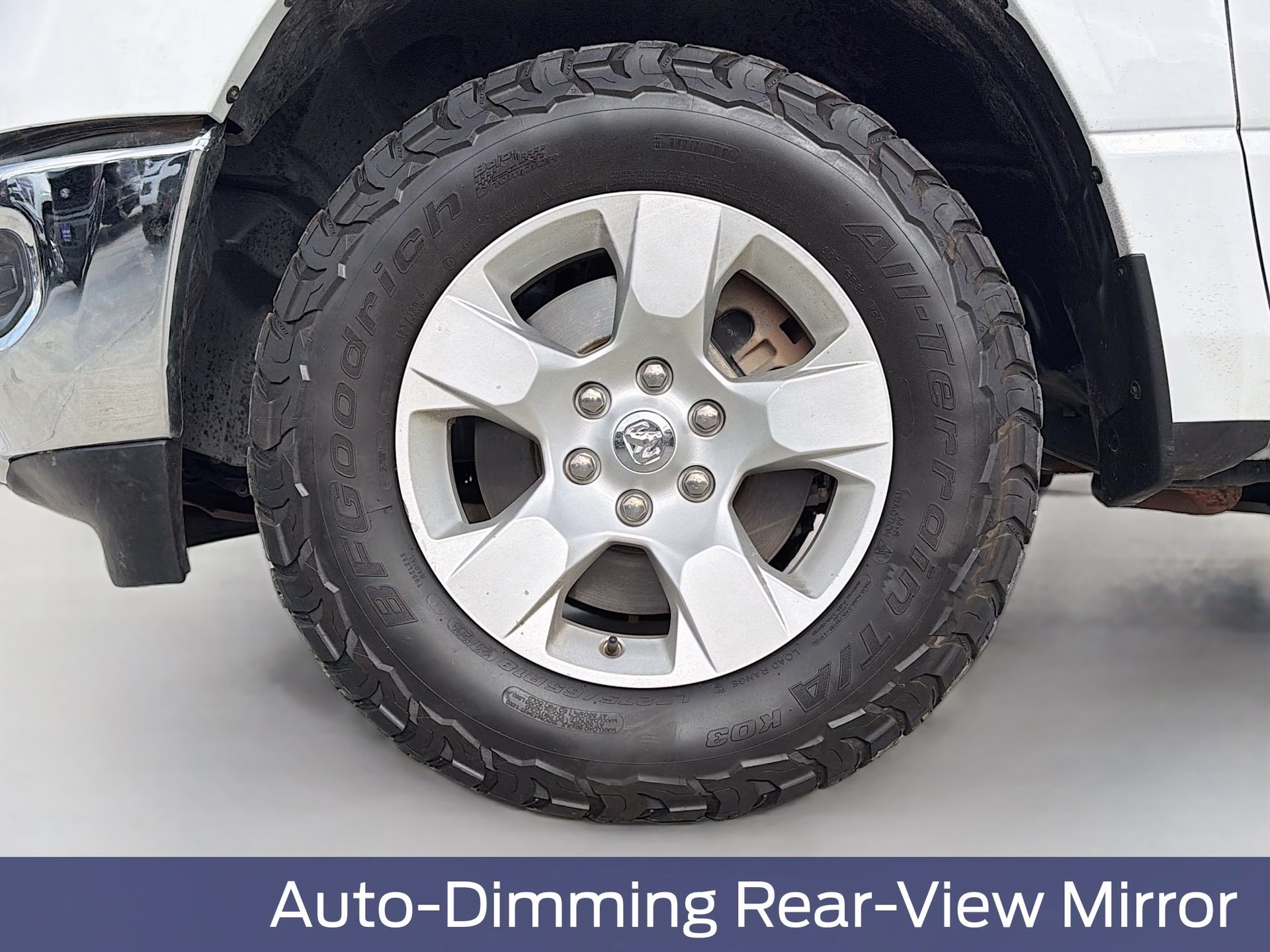 2024 Bright White Clearcoat Ram 1500 Big Horn/Lone Star 4X4 Truck