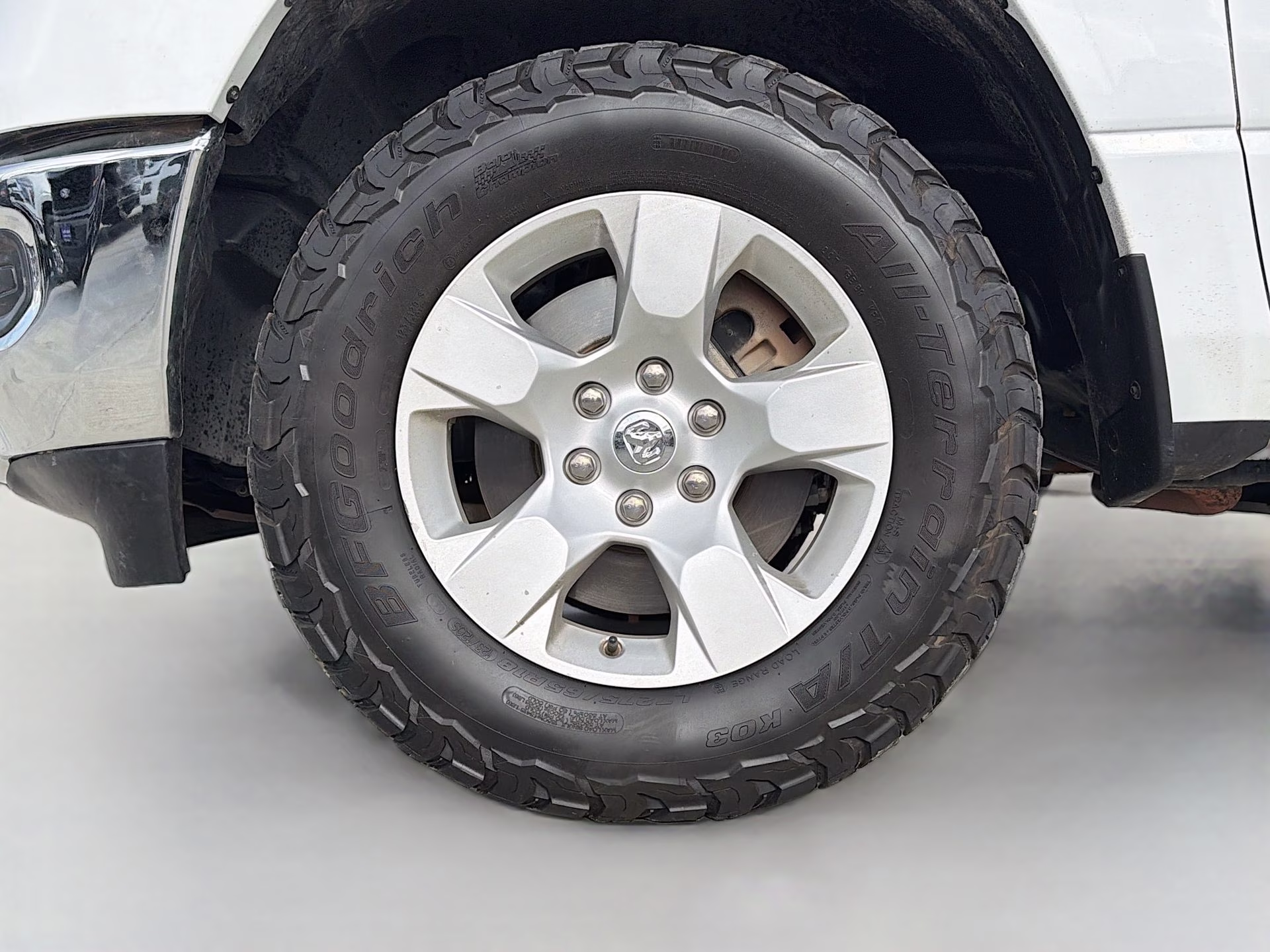 2024 Bright White Clearcoat Ram 1500 Big Horn/Lone Star 4X4 Truck