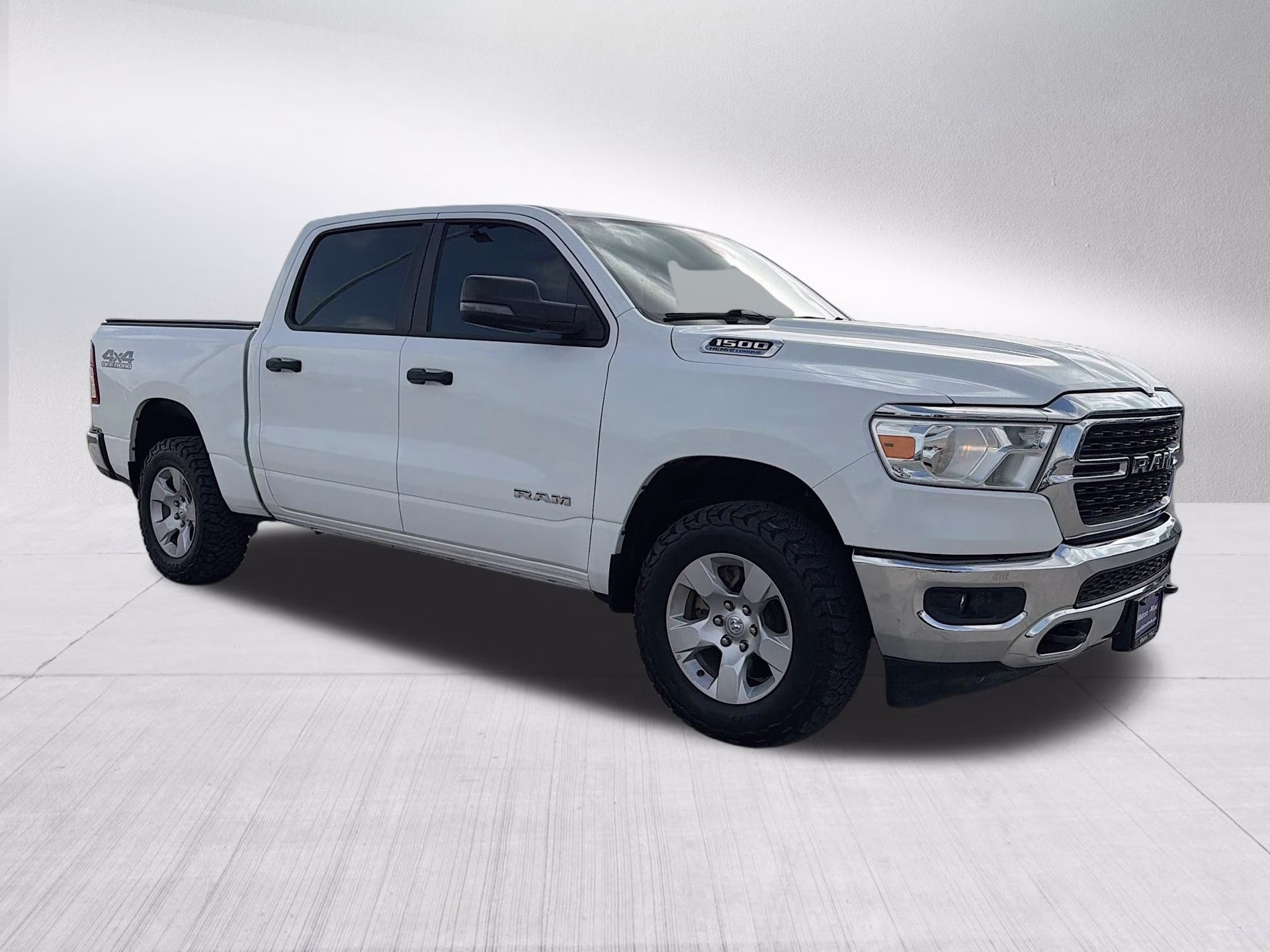 2024 Bright White Clearcoat Ram 1500 Big Horn/Lone Star 4X4 Truck