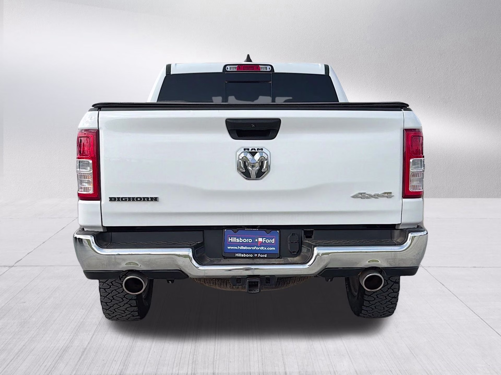2024 Bright White Clearcoat Ram 1500 Big Horn/Lone Star 4X4 Truck