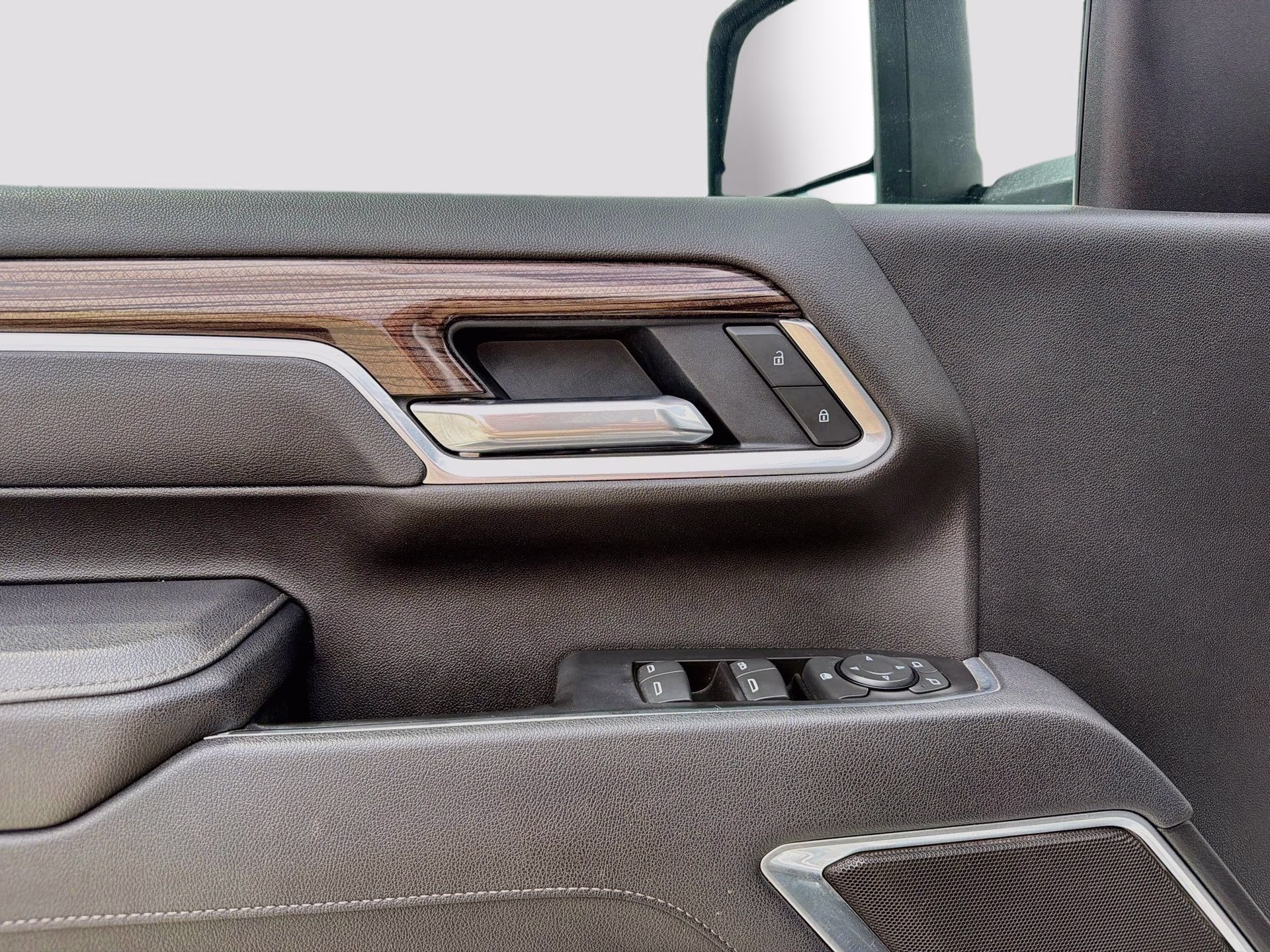 2025 Summit White Chevrolet Silverado 2500HD LT 4X4 Truck