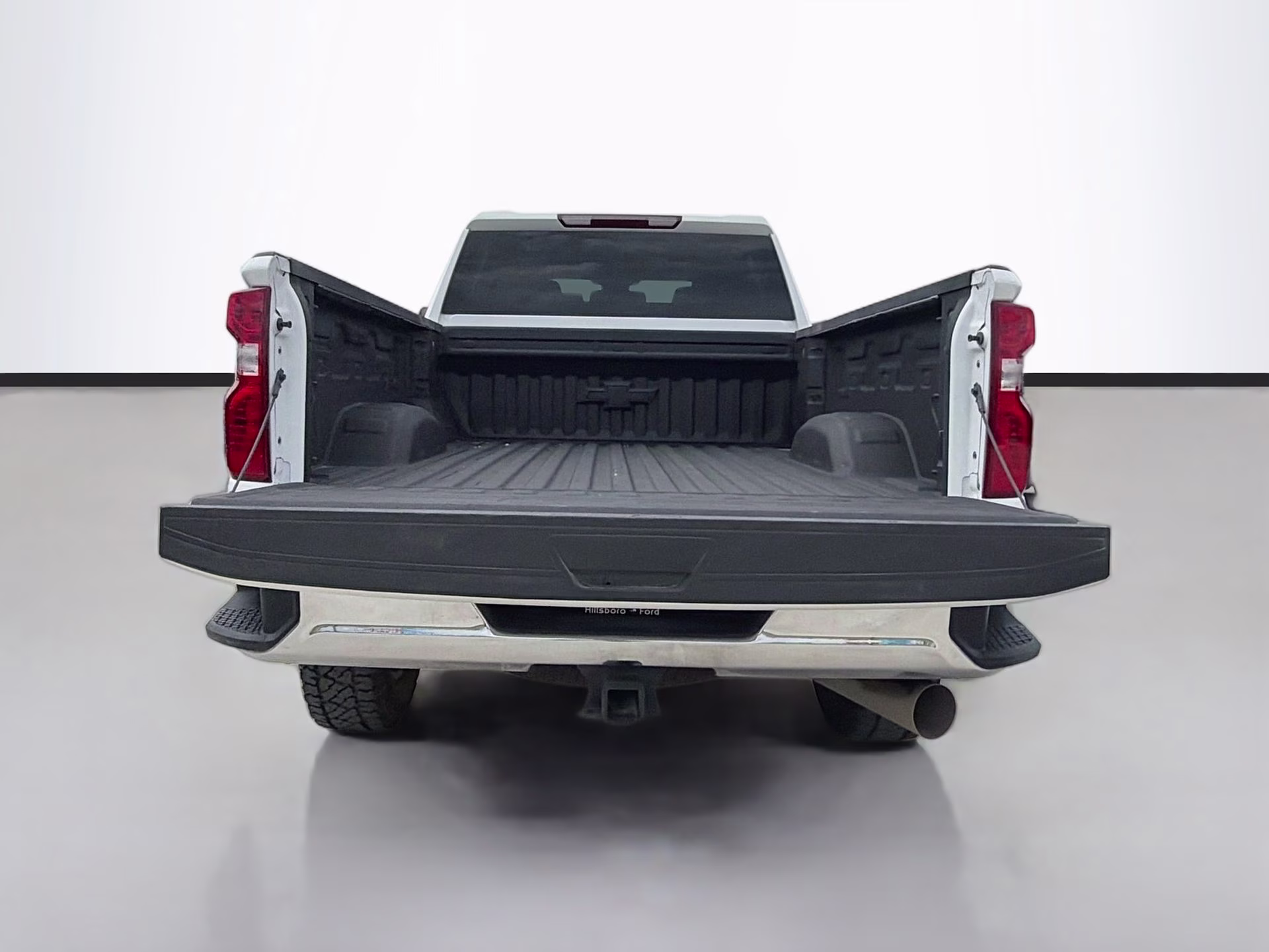 2025 Summit White Chevrolet Silverado 2500HD LT 4X4 Truck