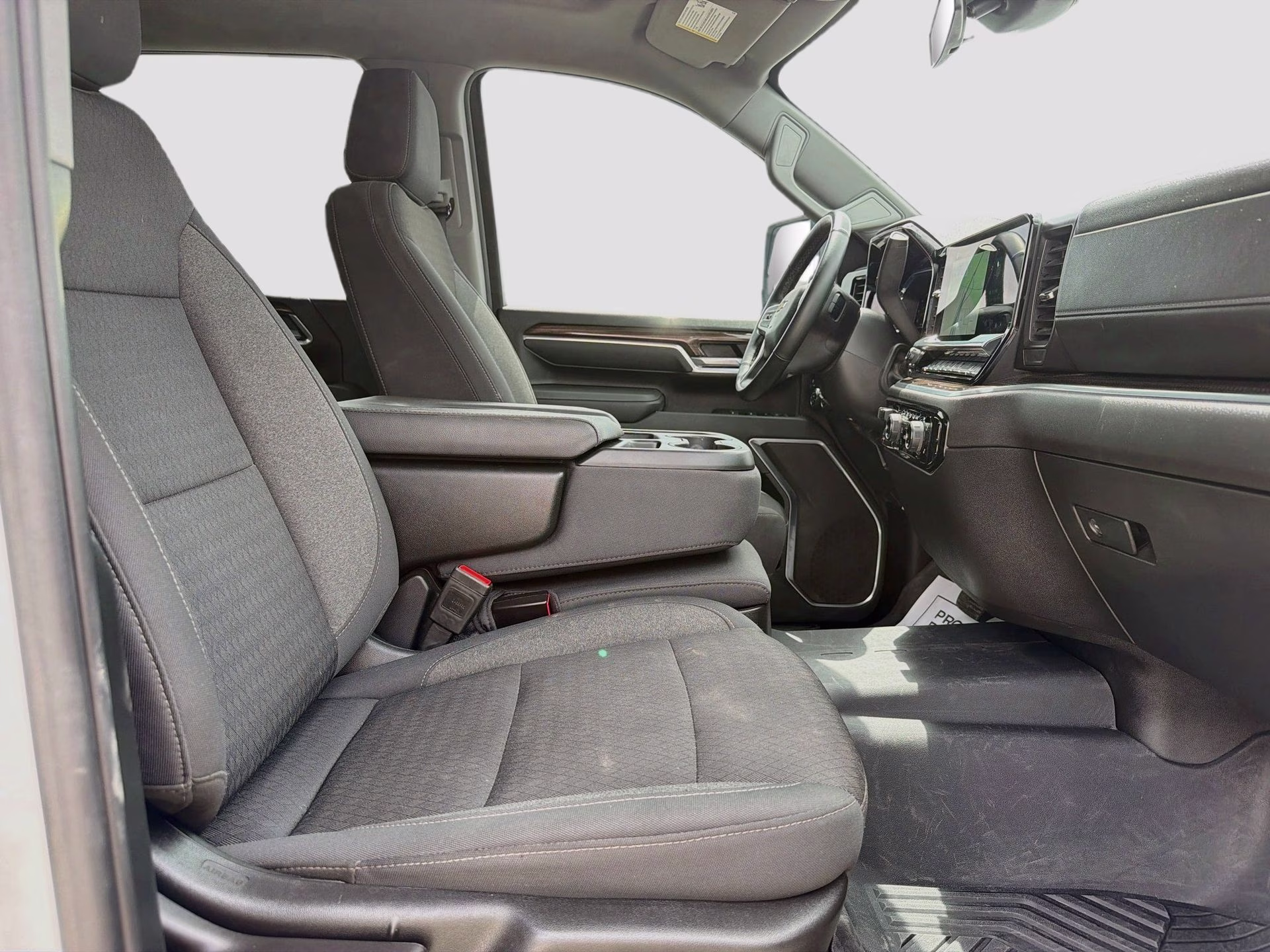 2025 Summit White Chevrolet Silverado 2500HD LT 4X4 Truck