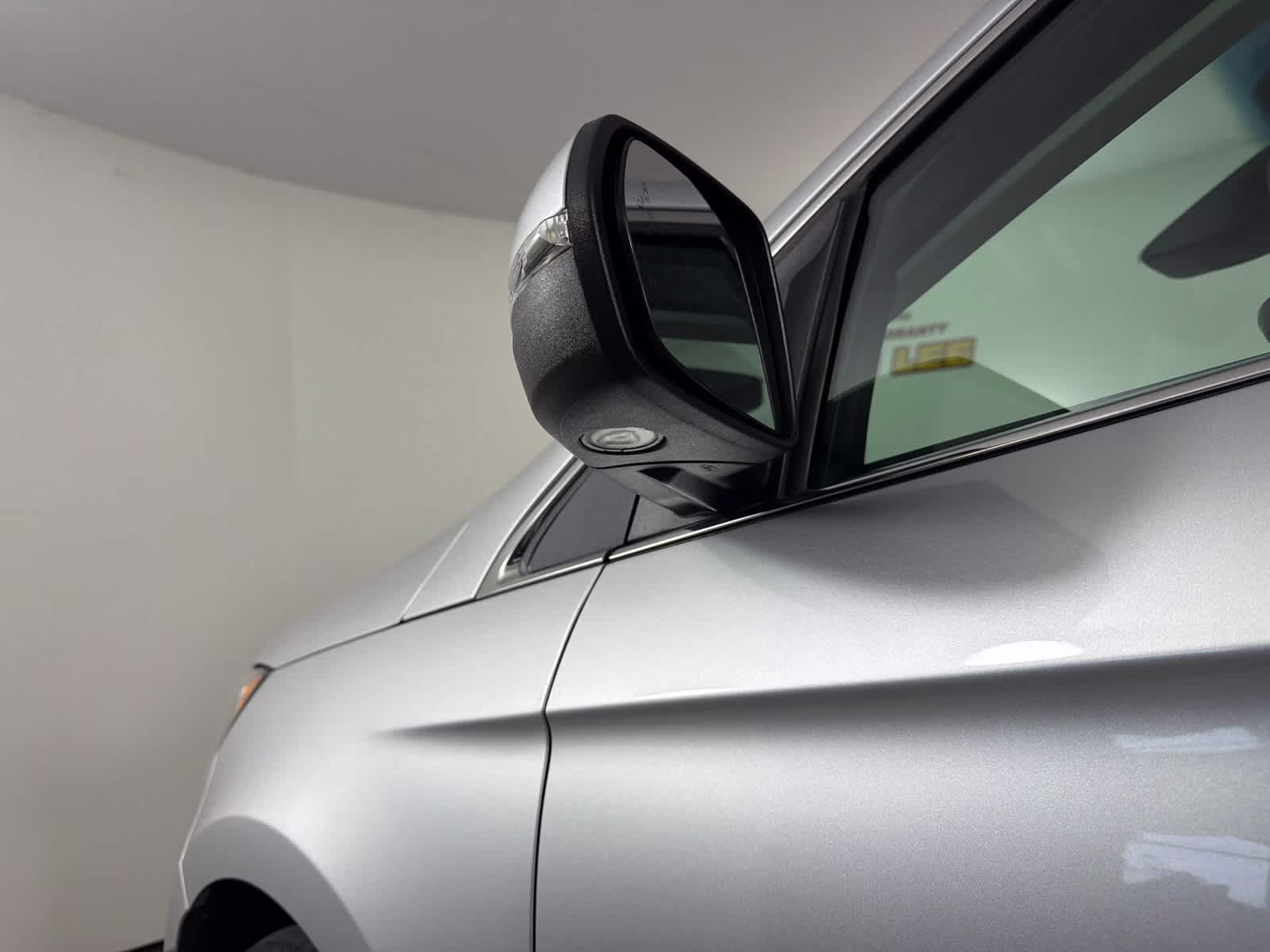 2019 Ingot Silver Metallic Ford Edge SEL FWD SUV