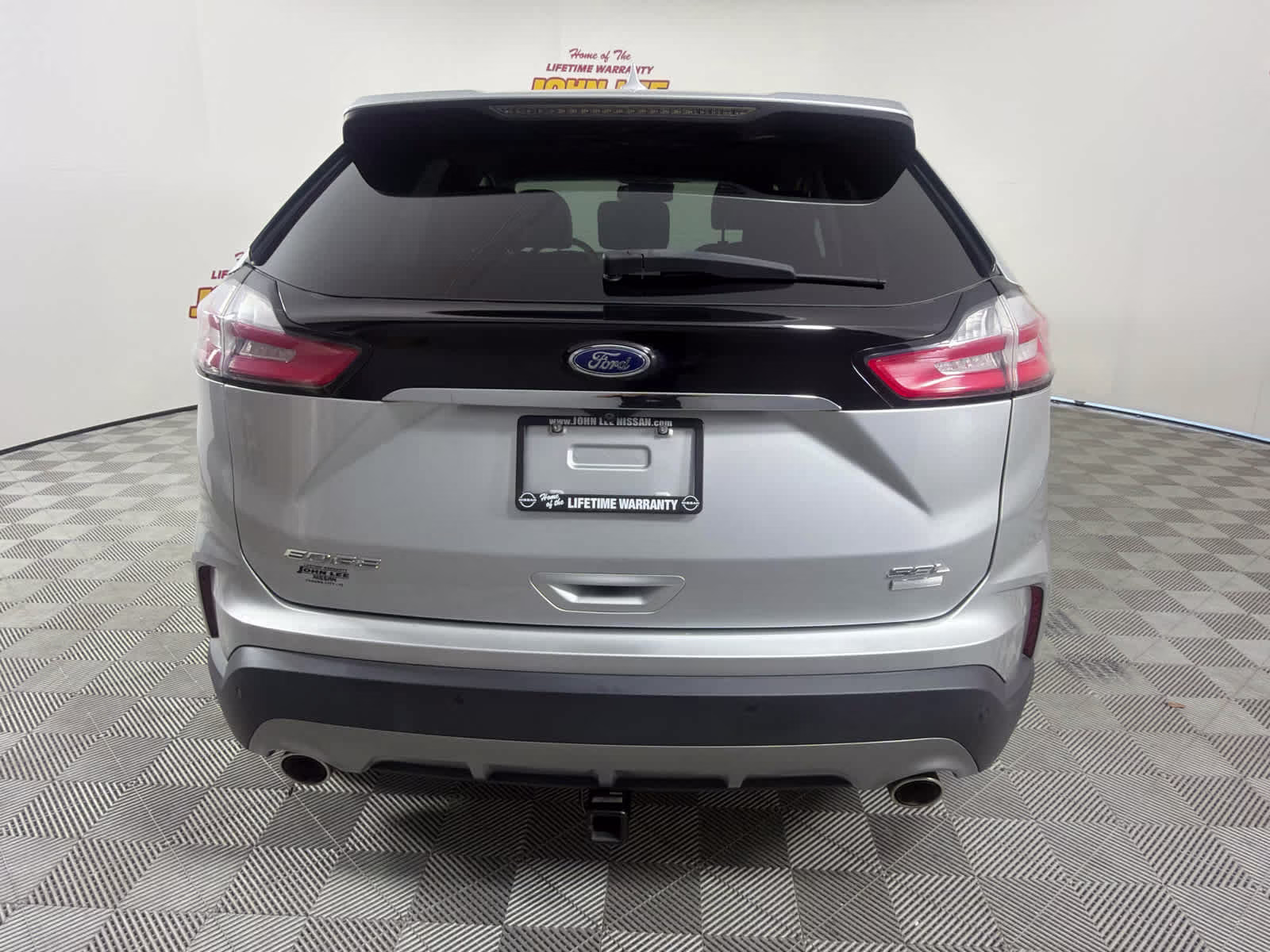 2019 Ingot Silver Metallic Ford Edge SEL FWD SUV