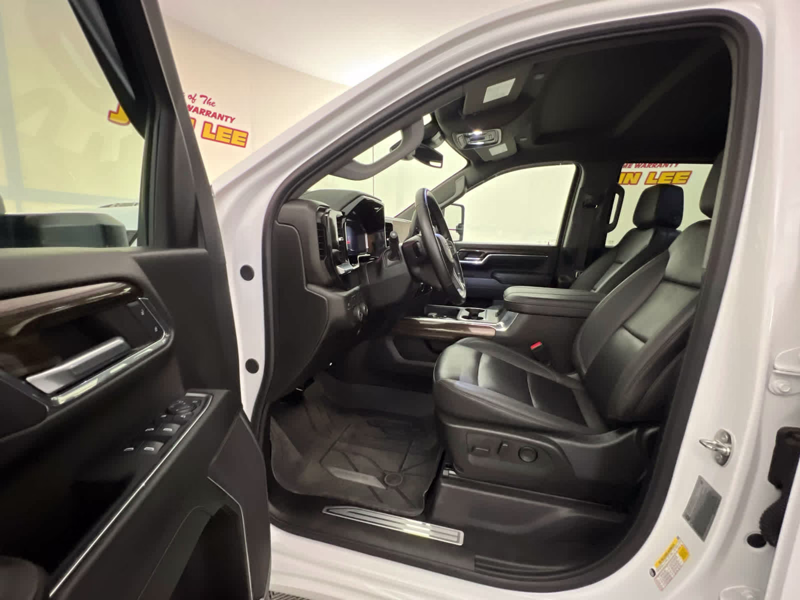 2024 Summit White Chevrolet Silverado 3500HD LT 4X4 Truck