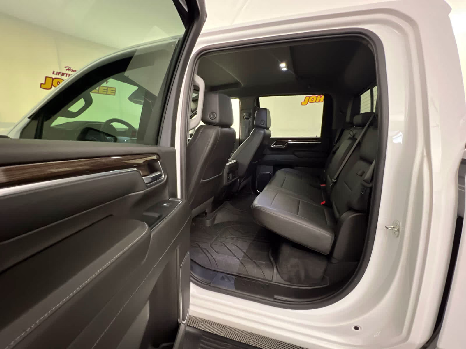 2024 Summit White Chevrolet Silverado 3500HD LT 4X4 Truck