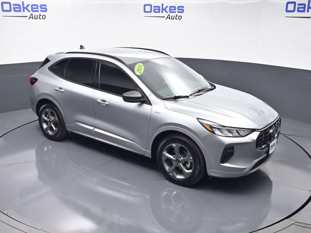 2024 Silver Metallic Ford Escape ST-Line FWD SUV