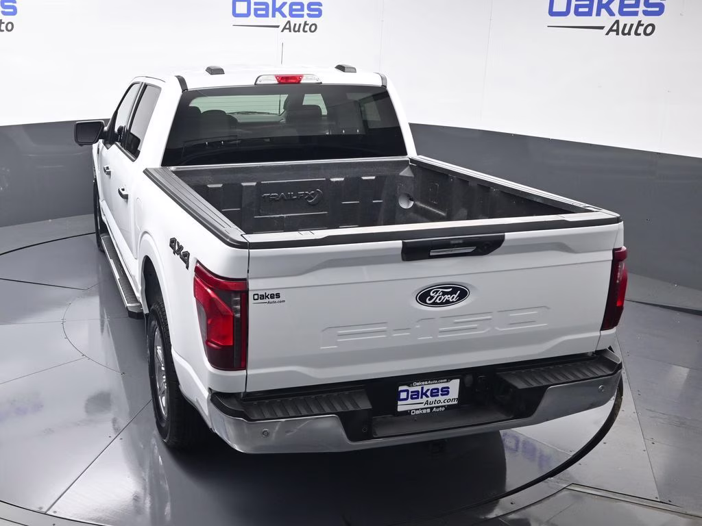2024 Oxford White Ford F-150 XLT 4X4 Truck
