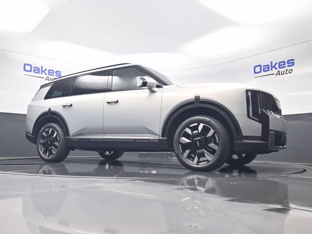 2027 Ivory Silver Kia Telluride S AWD SUV