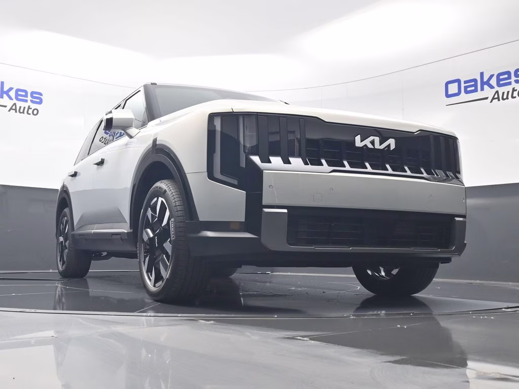 2027 Ivory Silver Kia Telluride S AWD SUV