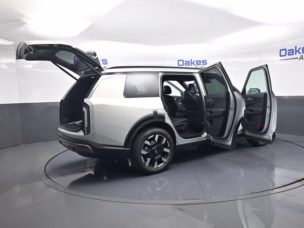 2027 Ivory Silver Kia Telluride S AWD SUV