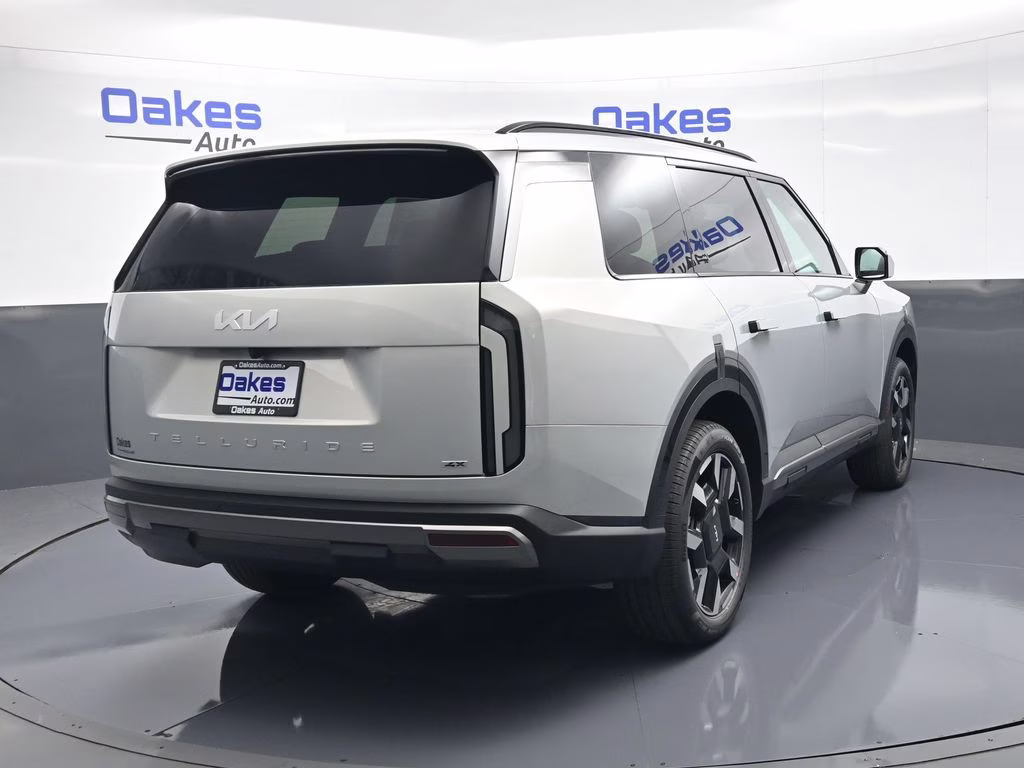 2027 Ivory Silver Kia Telluride S AWD SUV